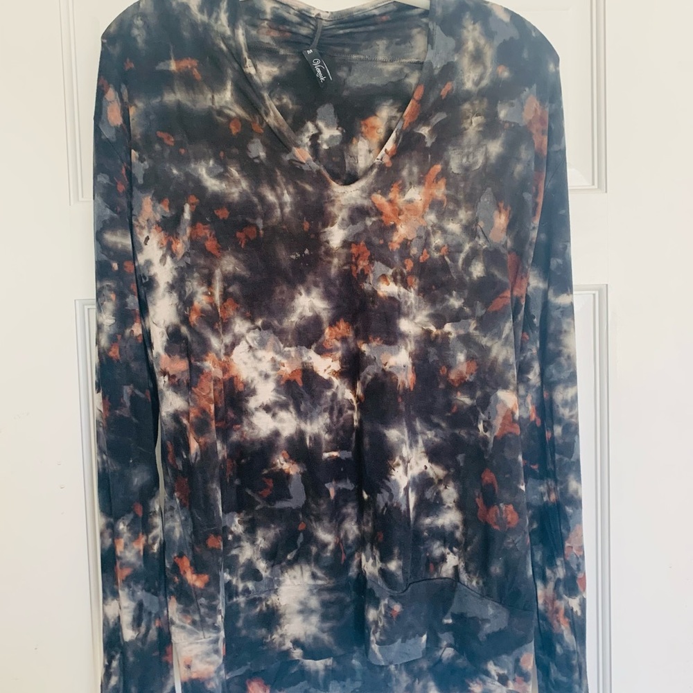 Debra Viereck long sleeve v neck tie dye top, Size M